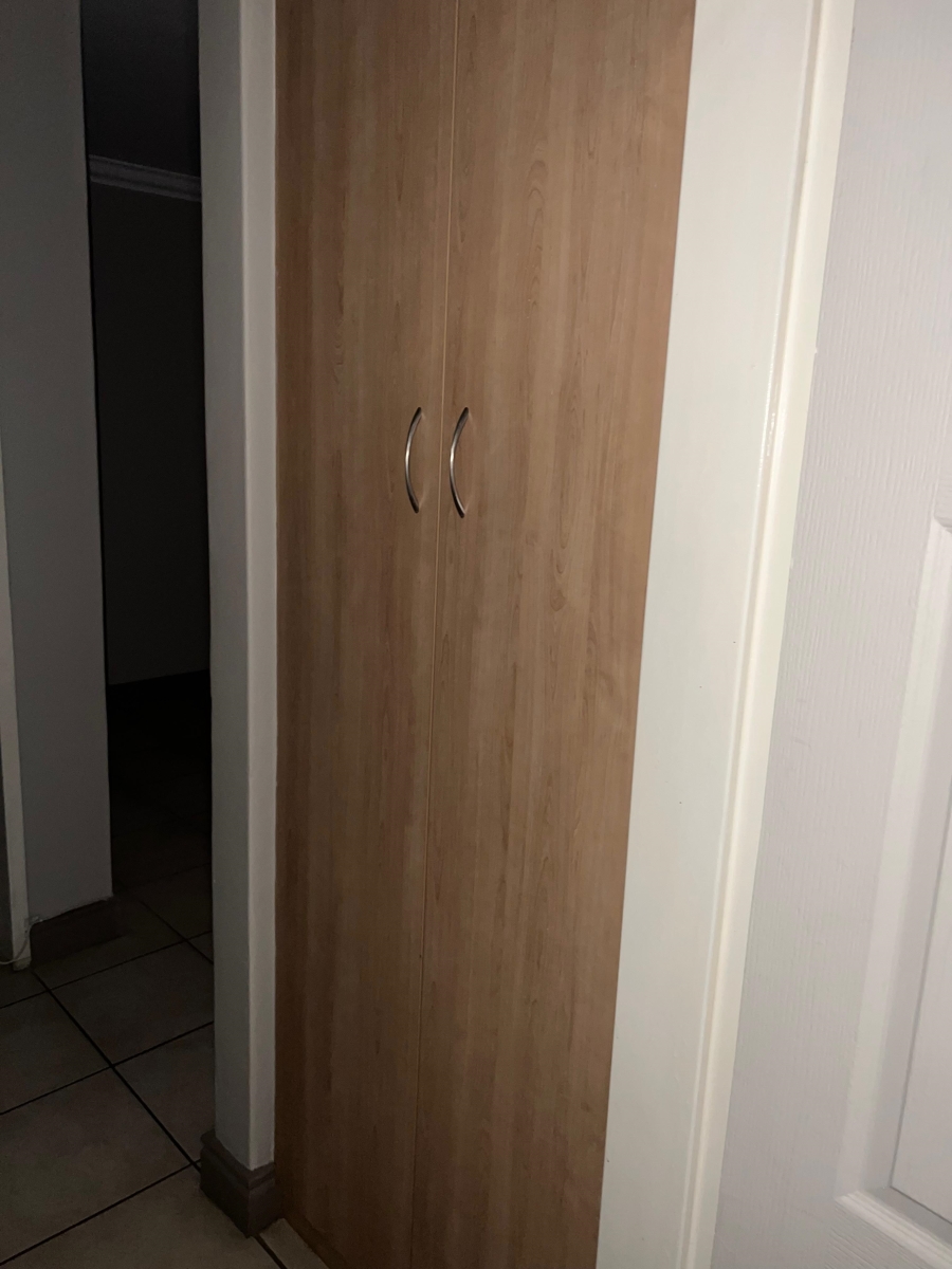 To Let 2 Bedroom Property for Rent in Dassie Rand North West